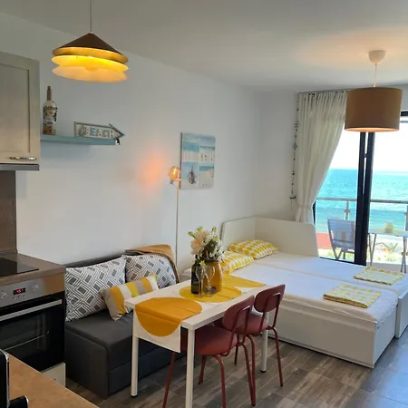 Apartment 8 Steps To The *