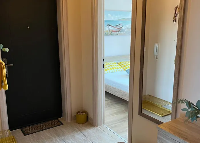 Apartment 8 Steps To The *