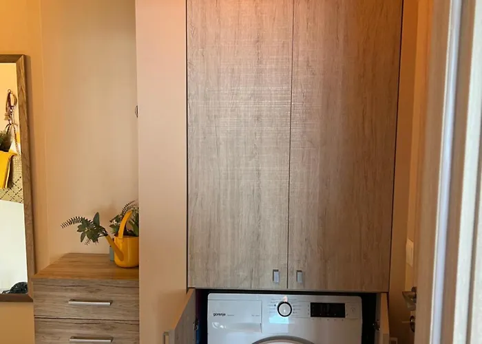 8 Steps To The Apartment Pomorie