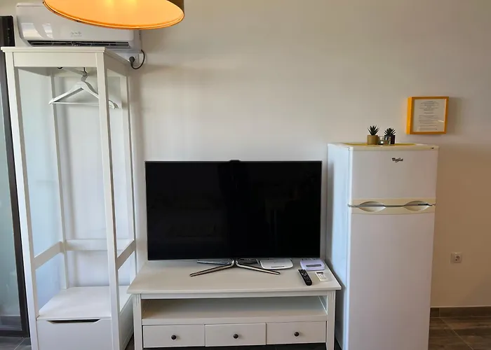 8 Steps To The Pomorie