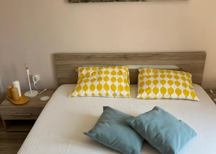 8 Steps To The * Pomorie