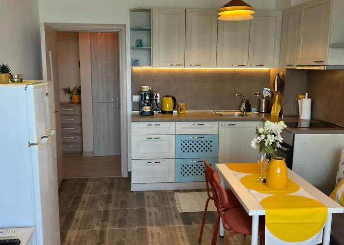 8 Steps To The Apartment